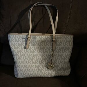 Michael Kors Tote